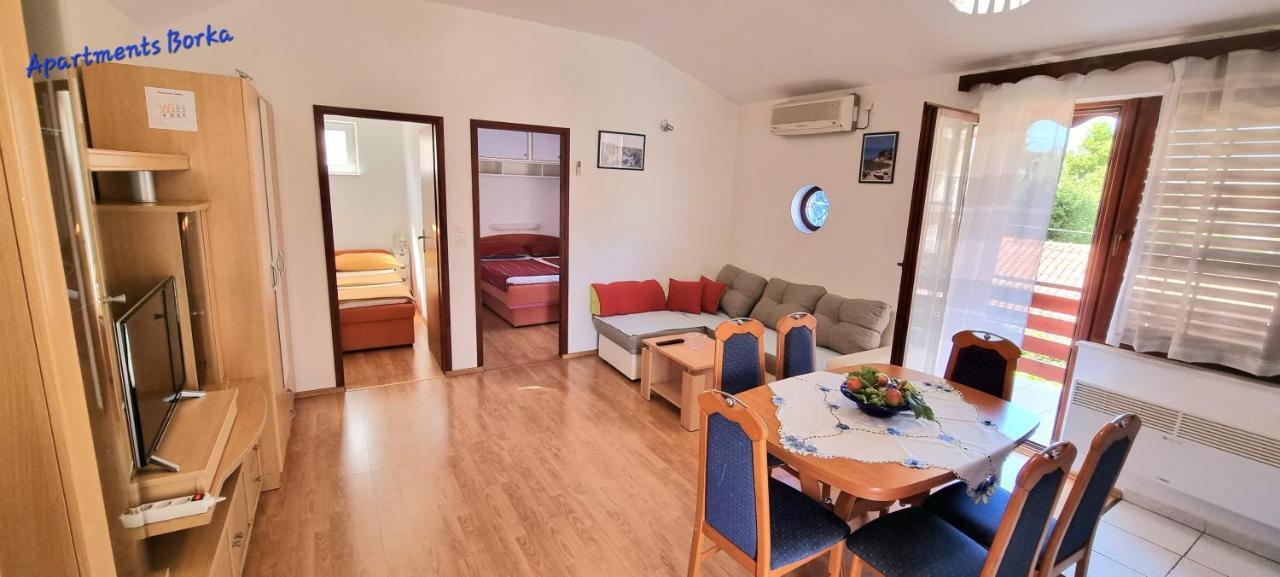 Apartments Borka Biograd Na Moru Bagian luar foto